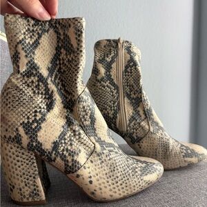 Steve Madden Beige and Black Snakeskin Block Heel Ankle Boots